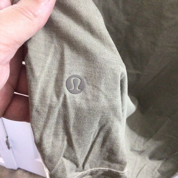 Lululemon Light Green Athletic T Shirt Short Sleeve - Picture 2 of 5